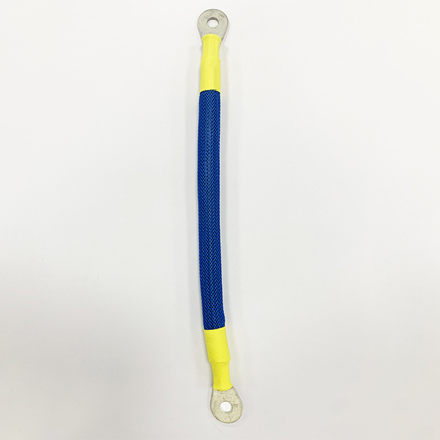 wire positive battery connection cable to starter